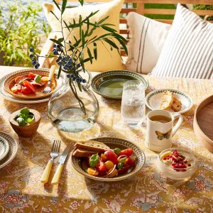 Alfresco Dining