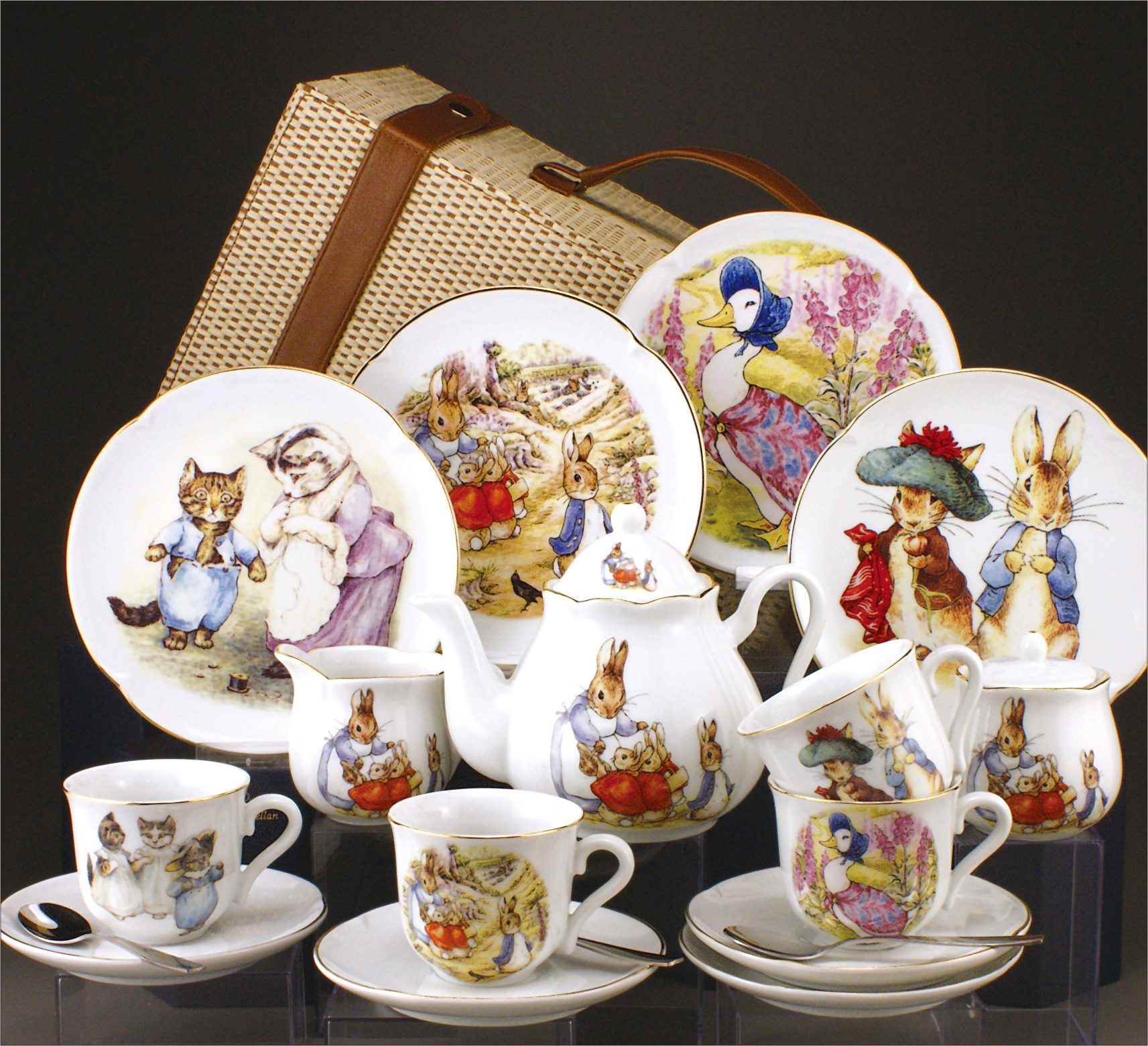 Peter Rabbit BP Picnic Basket Portmeirion Online