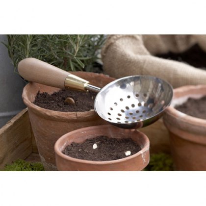 Gardening Tools & Equipment 