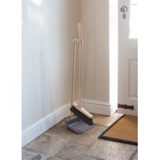 Garden Trading Dustpan & Brush With Beech Handle