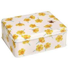 EB Buttercup Deep Rectangular With Biscuits