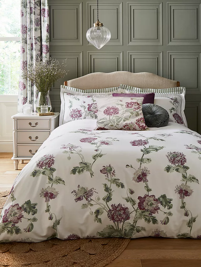 Laura Ashley Hepworth Grape Bedset