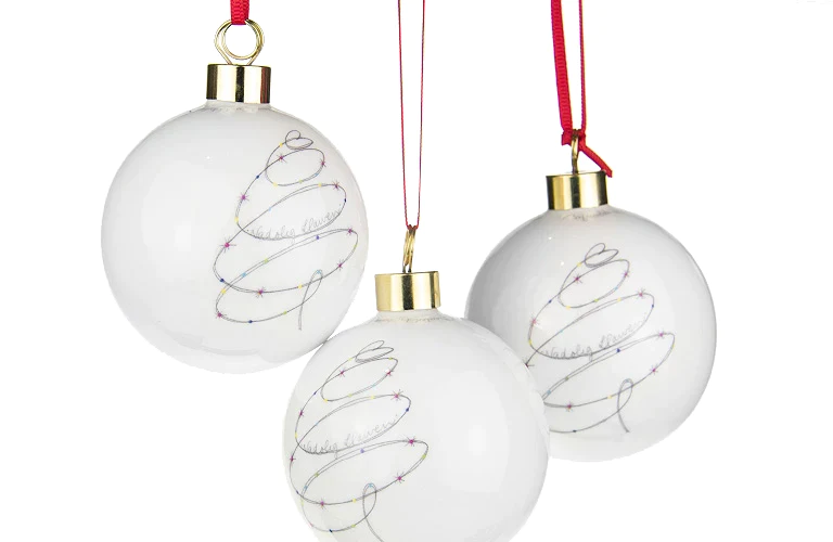 Welsh Connection Cofrodd Christmas Tree Bauble