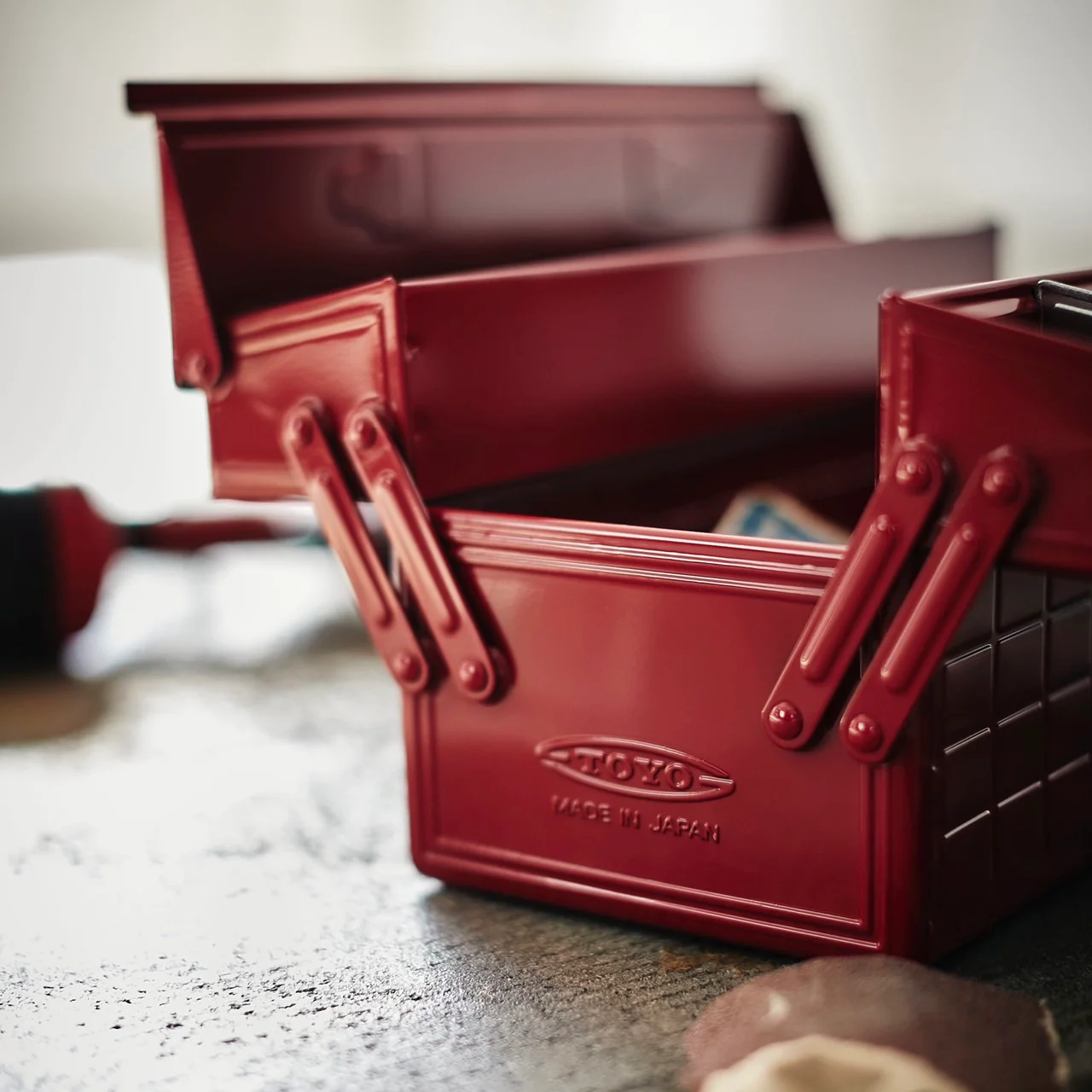 Toyo Steel Cantilever Toolbox Red ST-350
