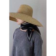 Oats & Rice Bronte Spindle-shaped Knitted Cashmere Scarf Ebony Black