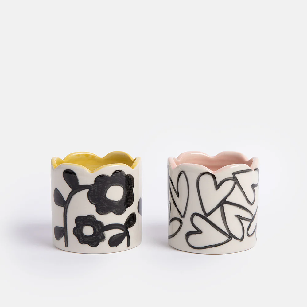 Caroline Gardner Flower/Heart Set of 2 Egg Cups