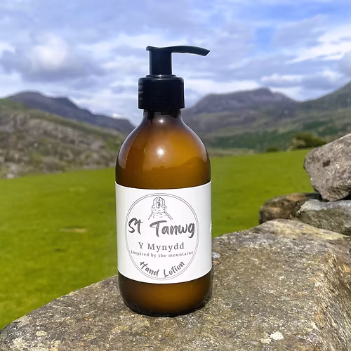 St Tanwg Hand Lotion - Y Mynydd