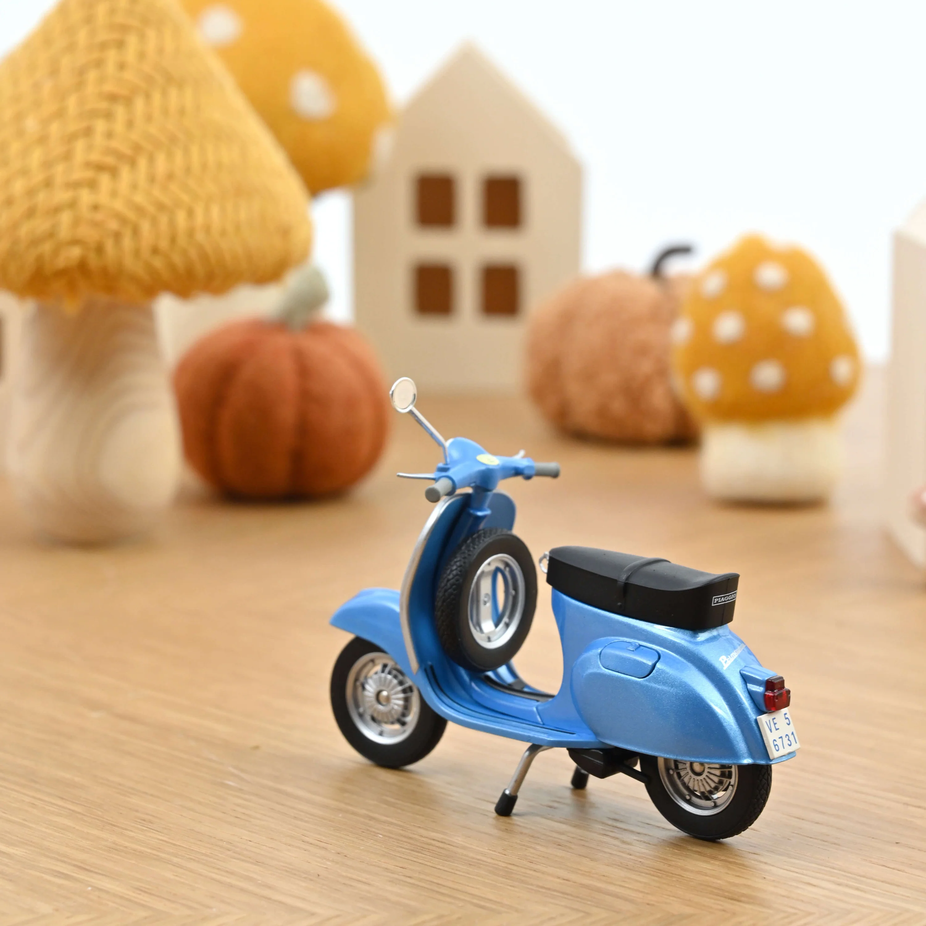 Norev Vespa 125 Primavera 1968 Blue Metallic 1.18