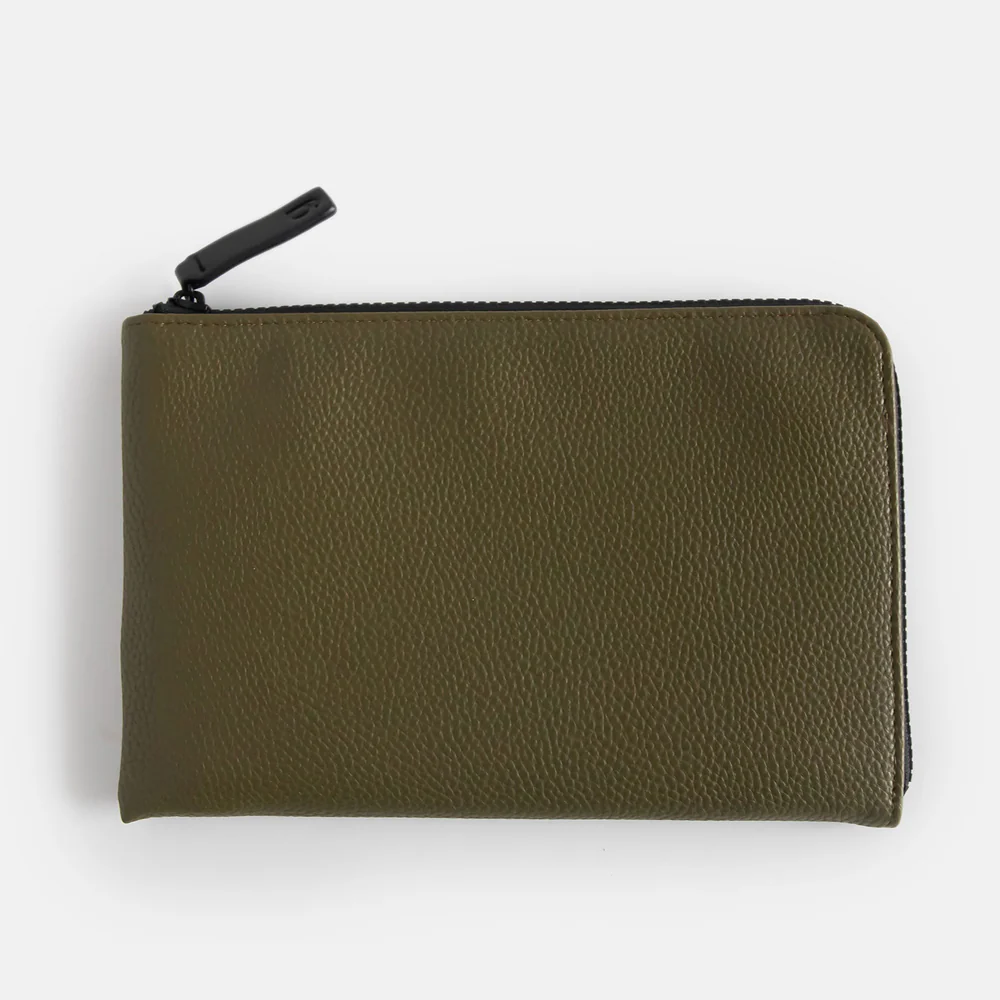 Caroline Gardner Green Travel Wallet