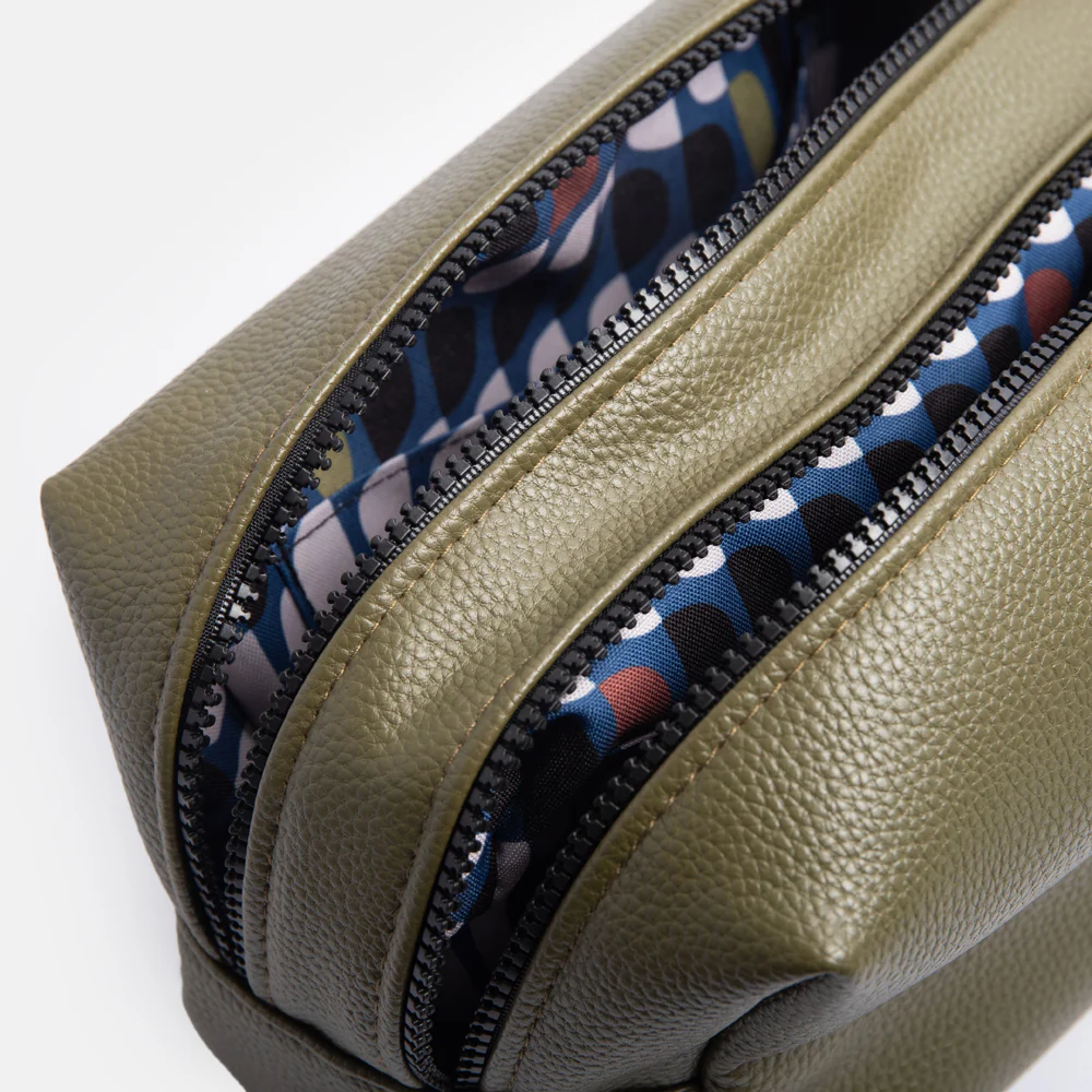 Caroline Gardner Green Large Travel Wash Bag