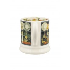 Emma Bridgewater Christmas Dresser 1/2 Pint Mug