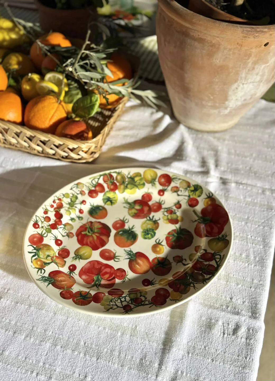 Emma Bridgewater Vegetable Garden Tomatoes Medium Oval Platter Emma Bridgewater Vegetable Garden Tomatoes Medium Oval Platter
