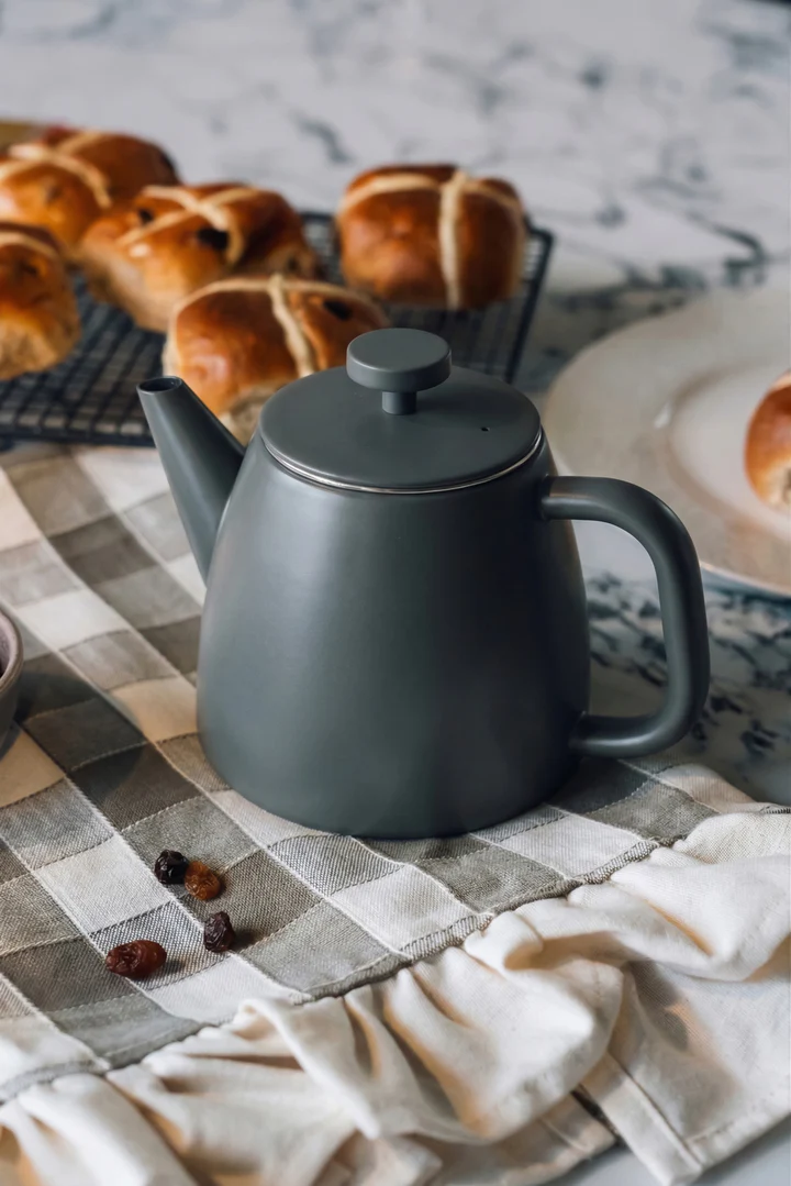 Grunwerg Café Ole Kelham Double Wall Teapot 600ML Grey Grunwerg Café Ole Kelham Double Wall Teapot 600ML Grey