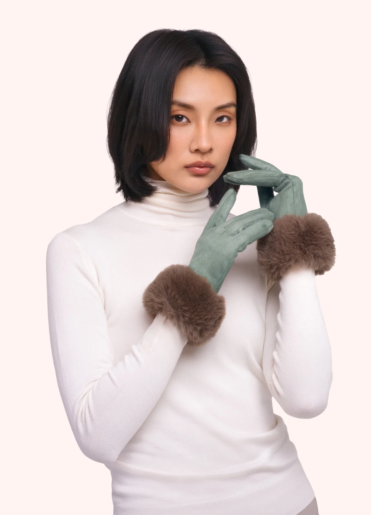Powder Bettina Faux Suede/Fur Gloves - Ice Powder Bettina Faux Suede/Fur Gloves - Ice