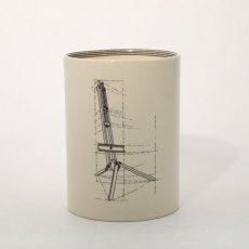 Artist Studio Model Front Pen Pot Small