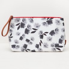 High Shine Wristlet Washbag