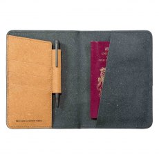 Gentlemen's Hardware Travel Wallet Recycled Leather Black & Tan