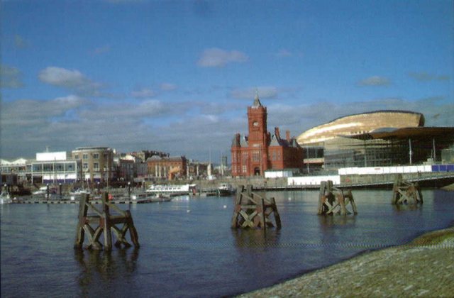 Cardiff Bay Magnet