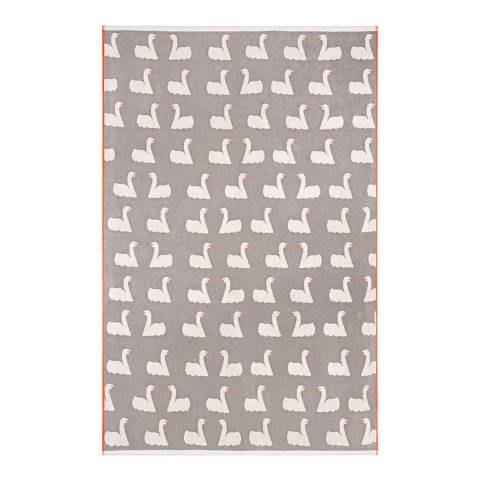 Anorak Kissing Swans Bath Towel