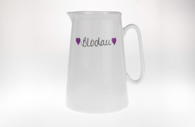 Welsh Connection 1 Pint Jug Blodau Calon
