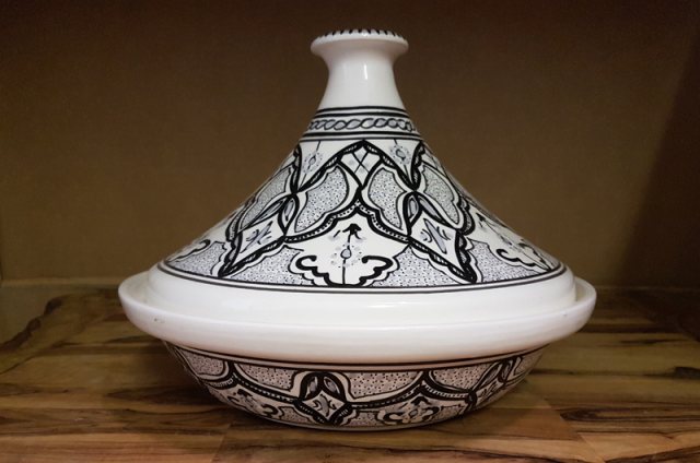 Bio Farm Trading Autumn Design Black & White Tagine