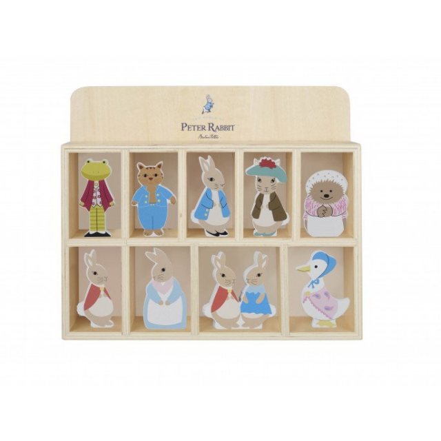 Peter Rabbit™ Characters & Shelf