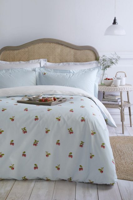 Sophie Allport Strawberries Mist Bedding