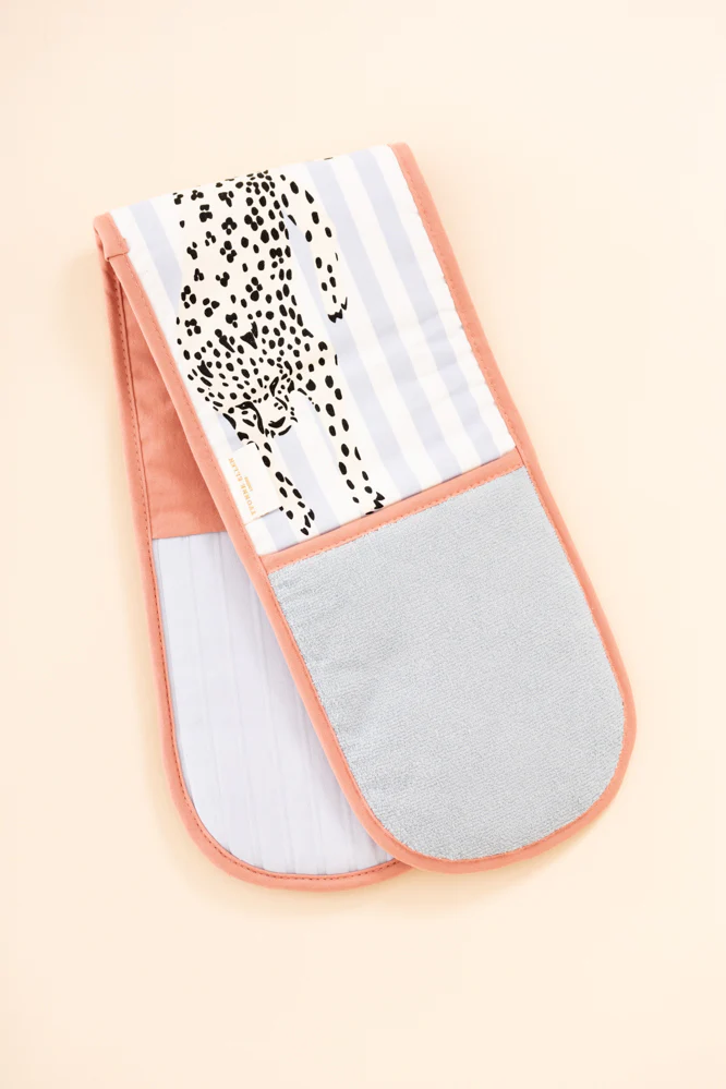 Yvonne Ellen Cheetah Double Oven Glove