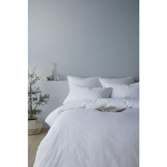Luxe & Wilde Lorton White Bedding
