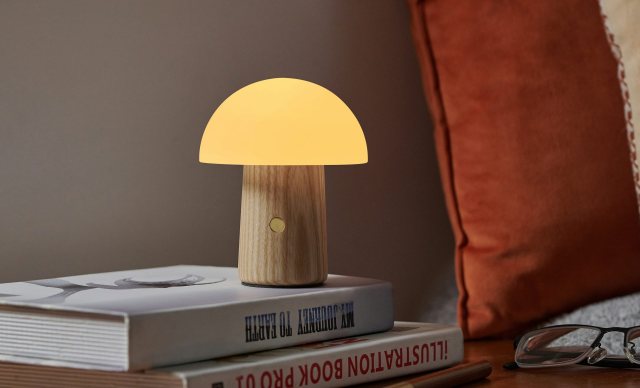 Gingko Gingko Mini Alice Mushroom Lamp White Ash