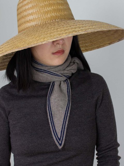 Oats & Rice Bronte Spindle-shaped Knitted Cashmere Scarf Tan