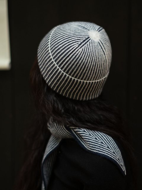 Oats & Rice Seafarer Cashmere Ribbed Beanie Navy