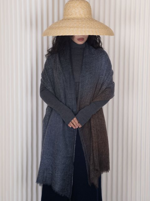 Oats & Rice Dawn Ombre Cashmere Shawl Midnight