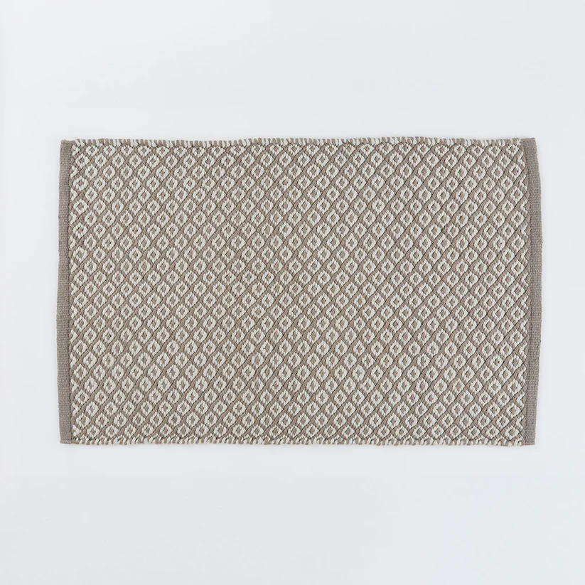 Weaver Green Thistle Rug Chinchilla 90x60cm