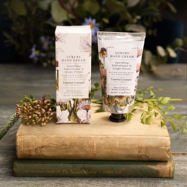 Toasted Crumpet Sparkling Elderflower & Grape Presse Luxury Handcream