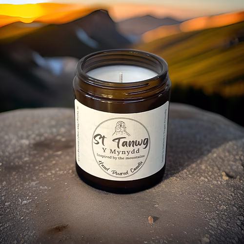 St Tanwg Candle - Y Mynydd