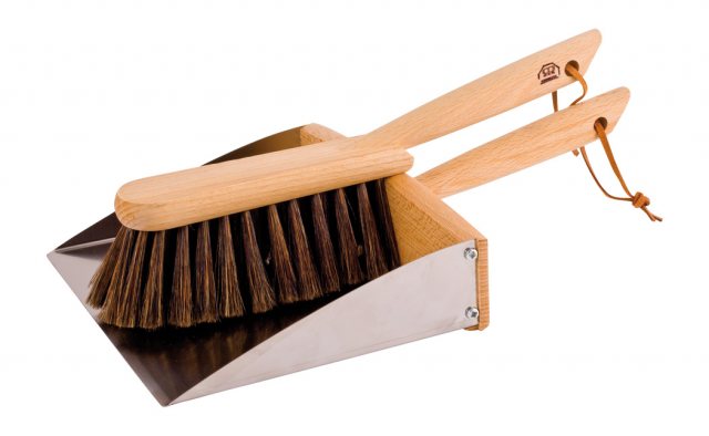 Redecker Dustpan/Hand Brush With Magnet