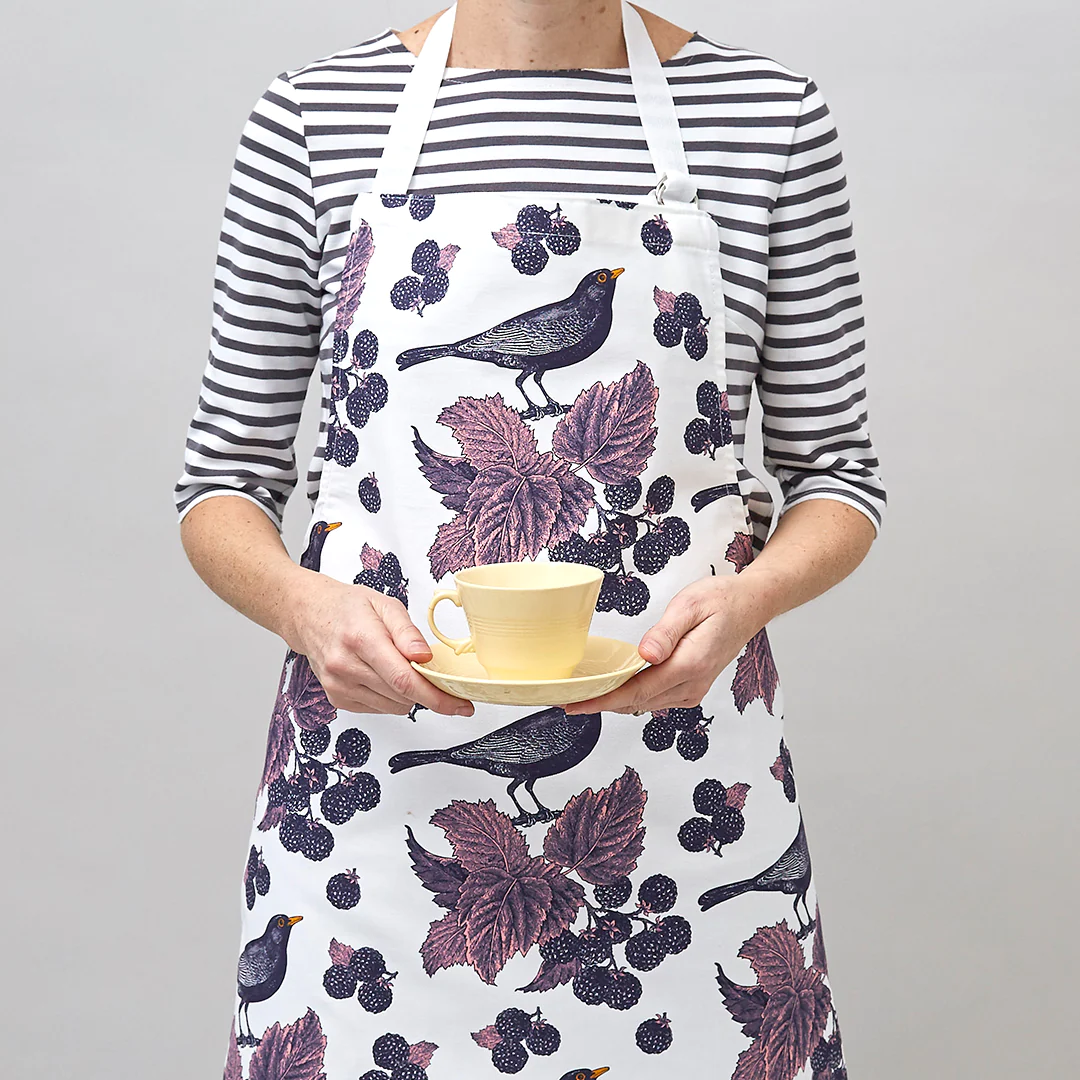 Thornback & Peel Classic Blackbird & Bramble Apron