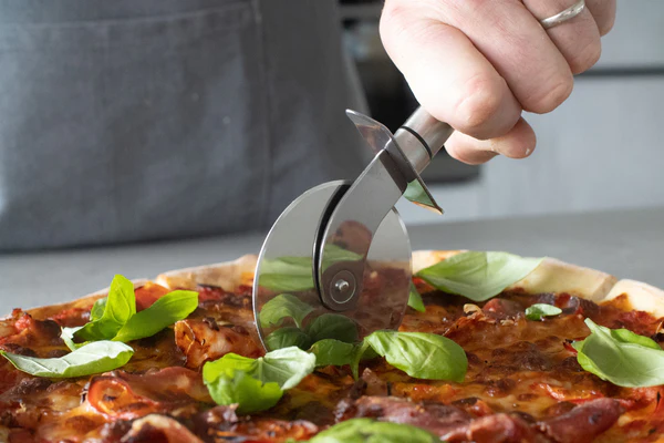 KitchenCraft Oval Handled Stainless Steel Pizza Cutter