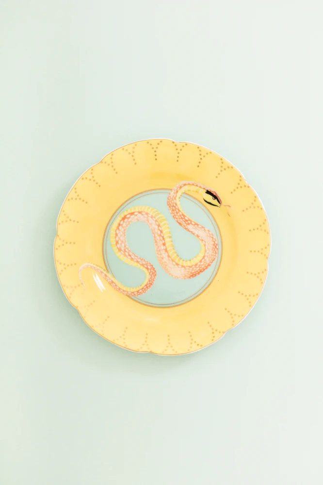 Yvonne Ellen Snakey Cake Plate