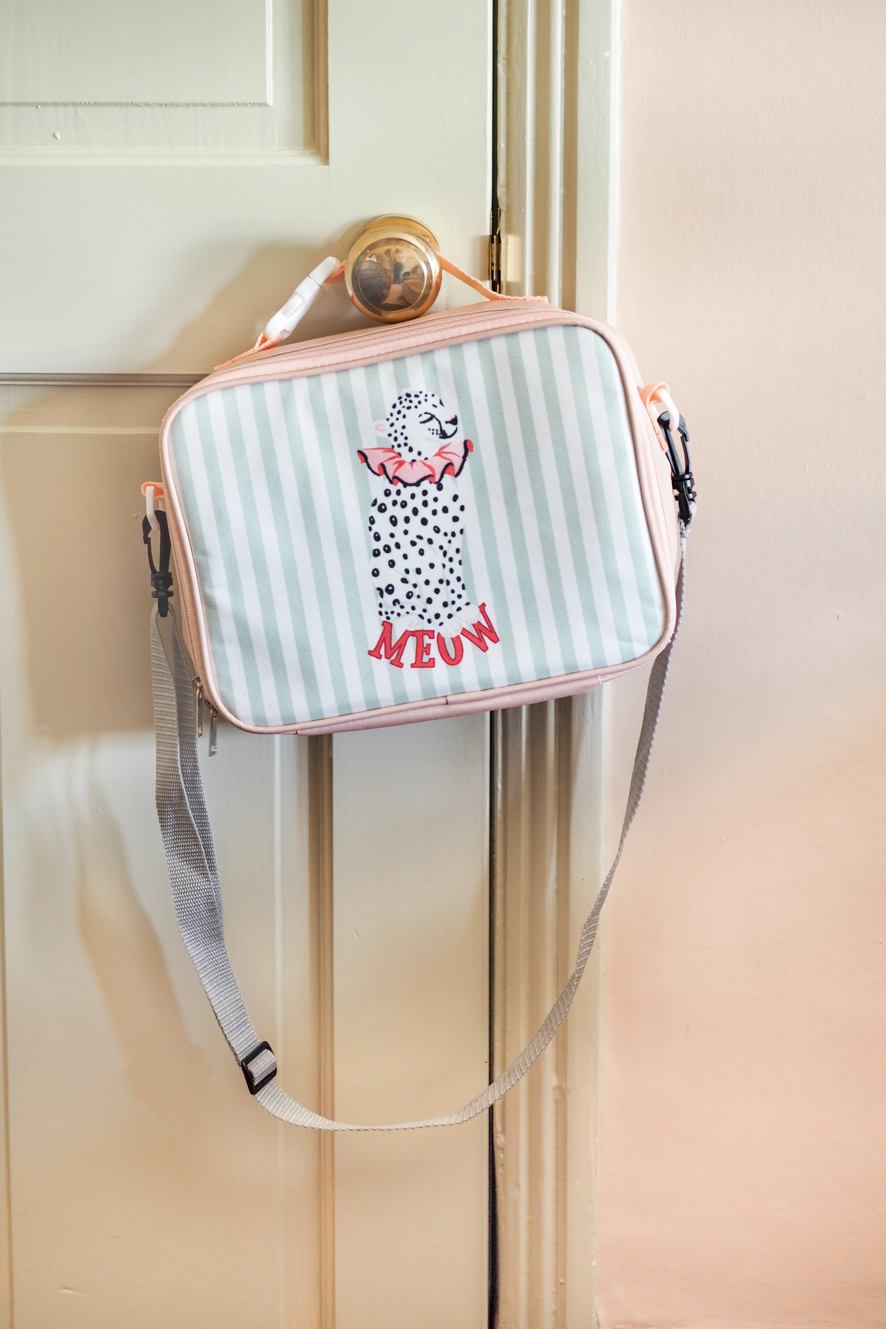 Yvonne Ellen Mini Kids Cheetah Lunch Bag - Peach