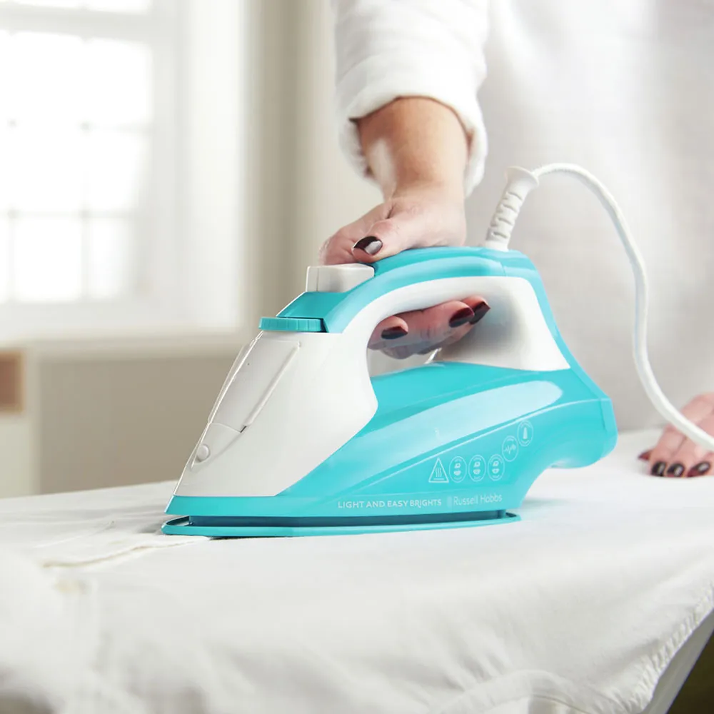 Russell Hobbs Light & Easy Brights Aqua Iron