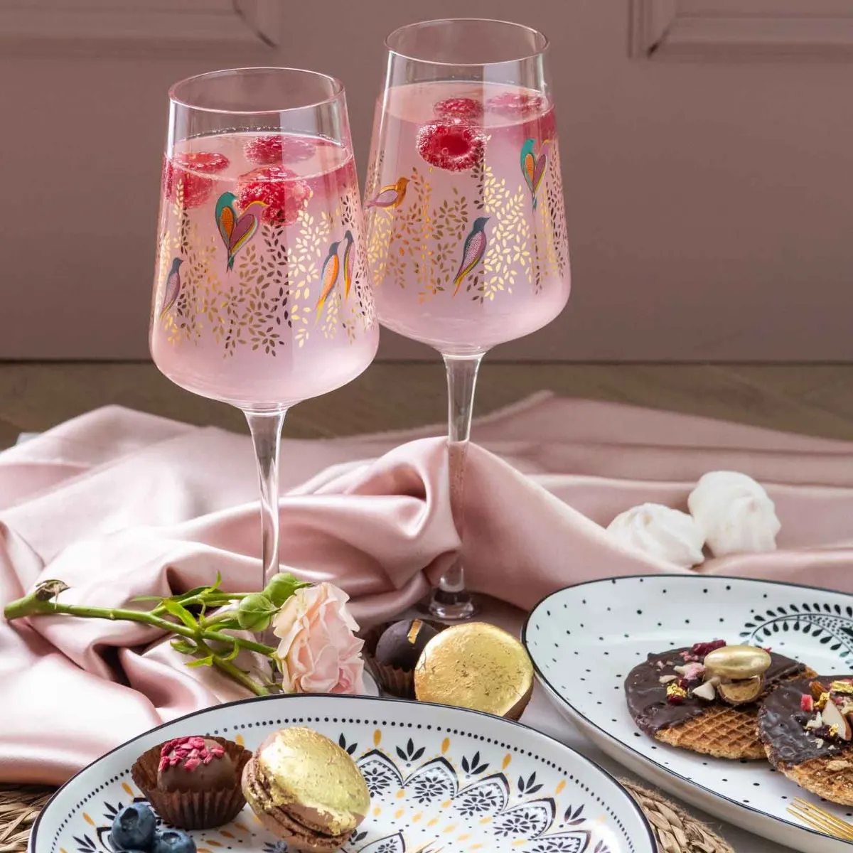 Sara Miller London Sara Miller Chelsea Set of 2 Wine Glasses
