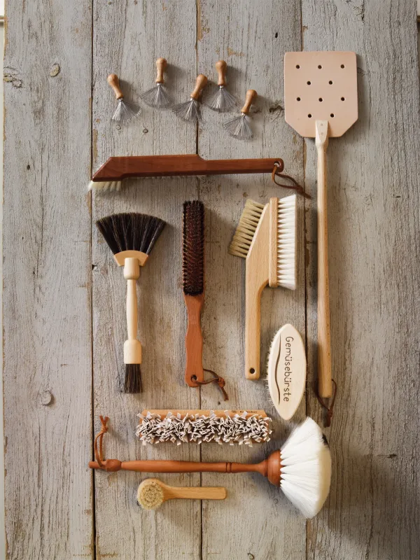 Redecker Fan Shaped Dust Brush