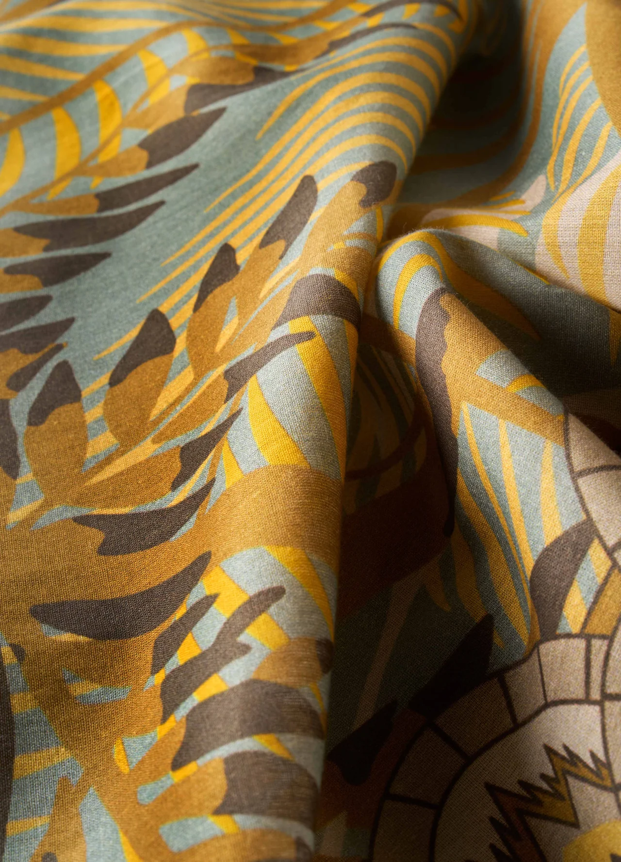 Powder Cotton Scarf - Patterned Palms