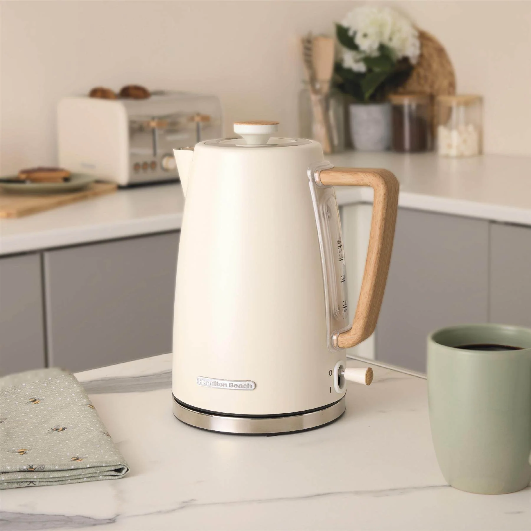 Hamilton Beach Scandi 1.7L Kettle - Matt Cream