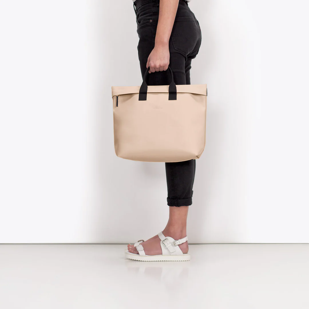 Ucon Acrobatics Lotus Eliza Bag - Light Almond