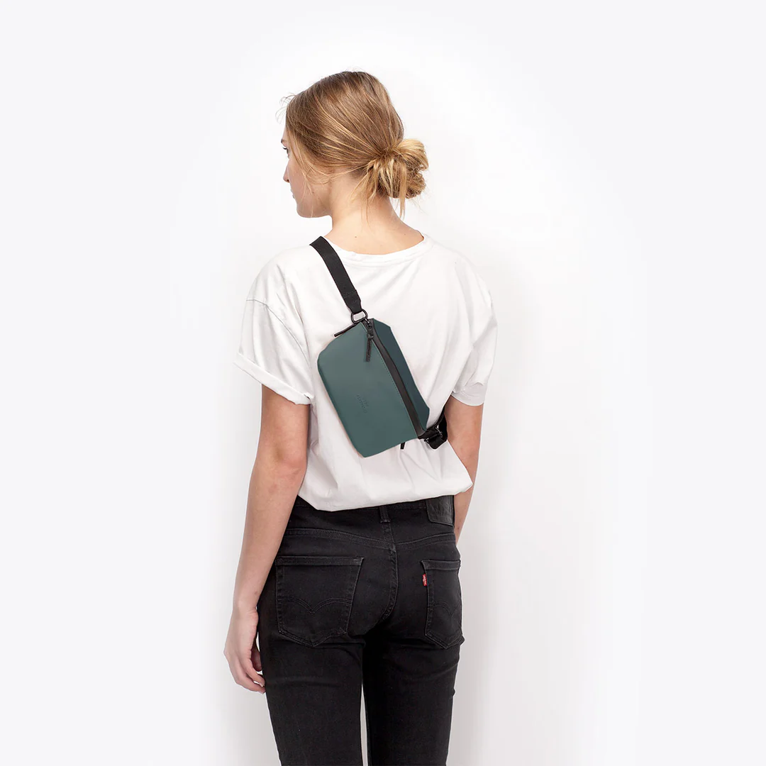 Ucon Acrobatics Lotus Jona Medium Bag - Forest / Pine Green