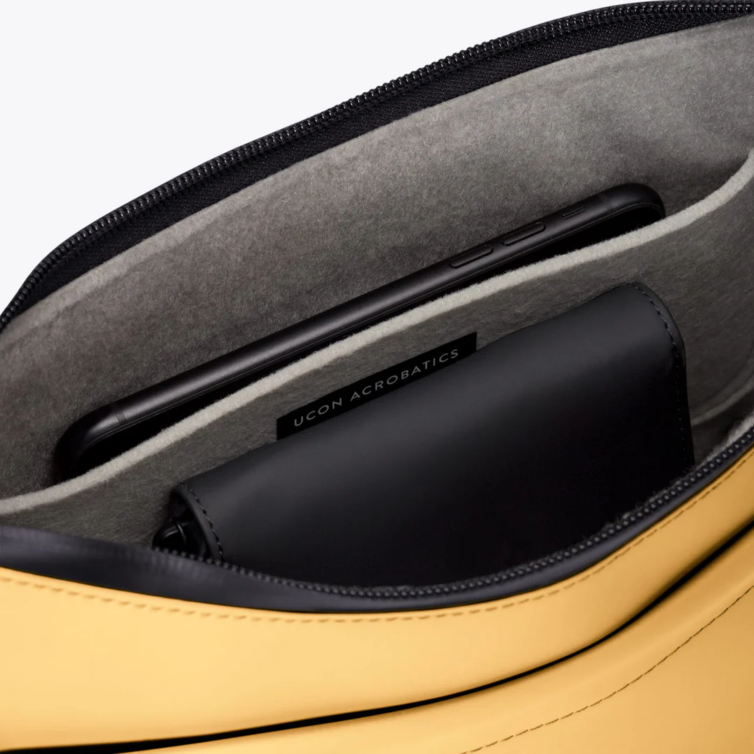 Ucon Acrobatics Lotus Infinity Alva Medium Bag - Lemon