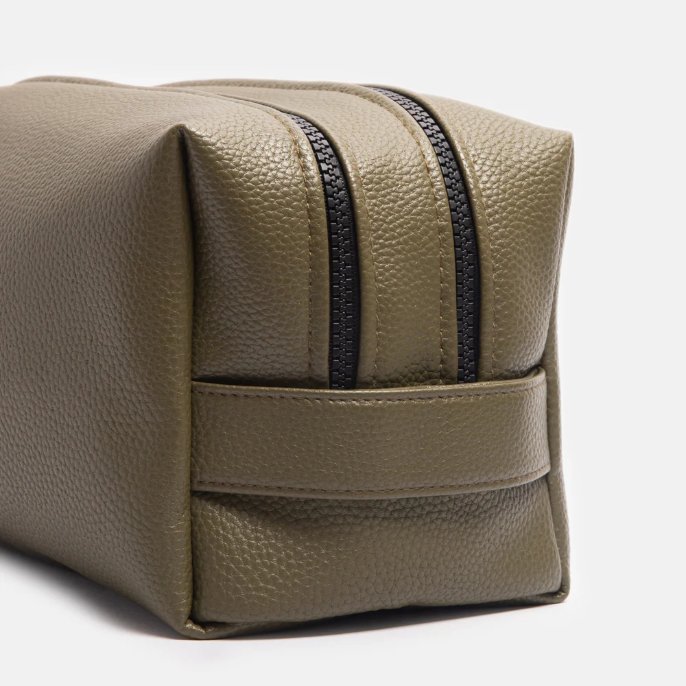 Caroline Gardner Caroline Gardner Green Large Travel Wash Bag